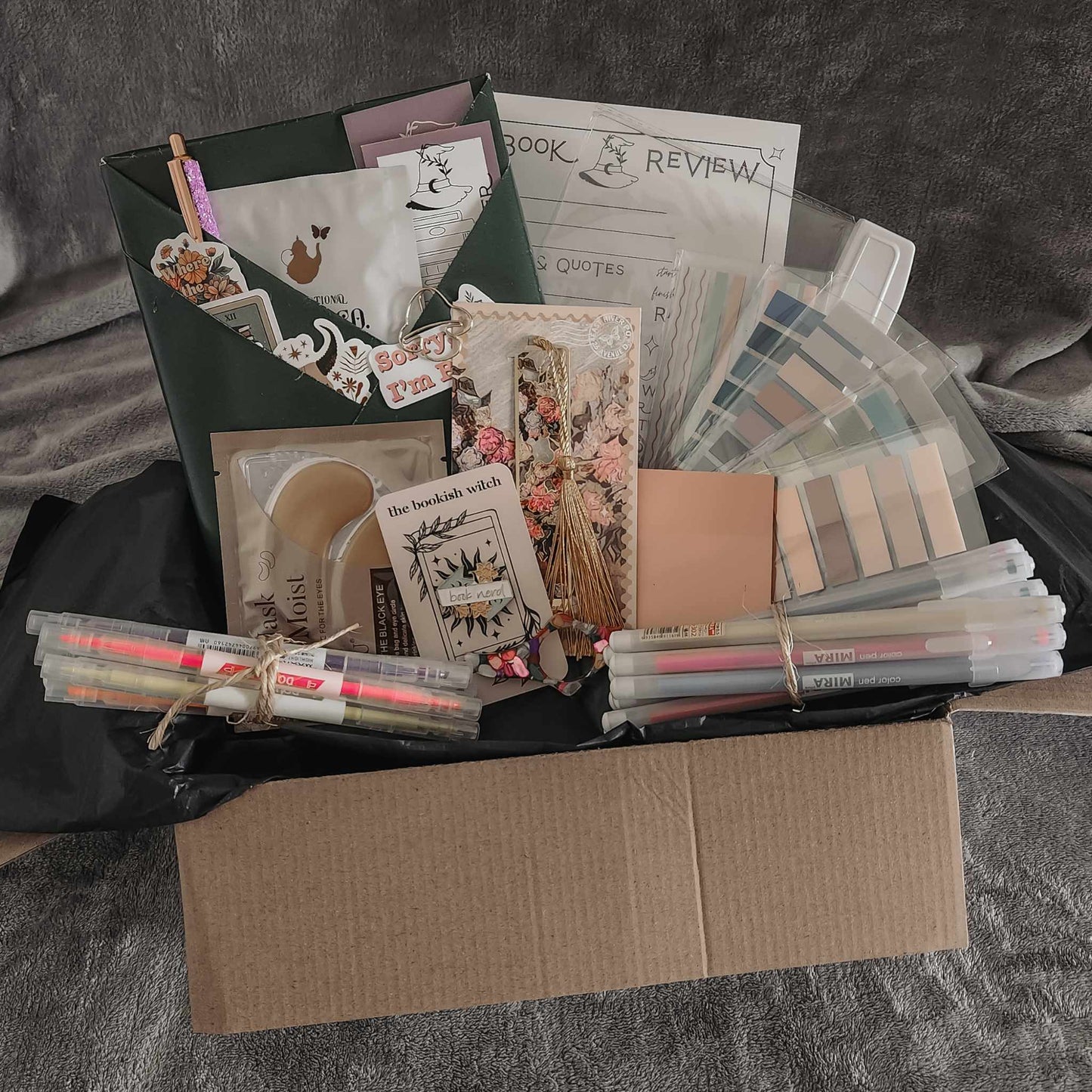 Readers Delight Gift Box