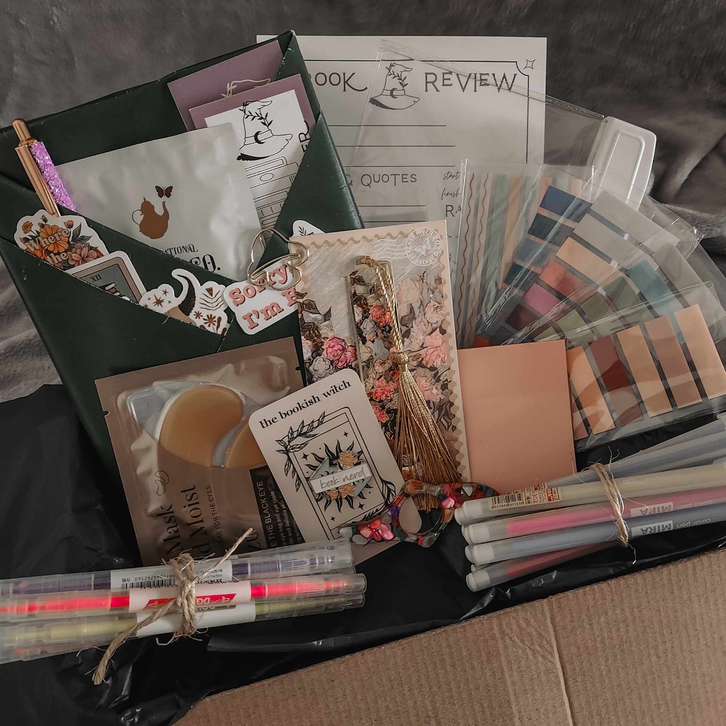 Readers Delight Gift Box
