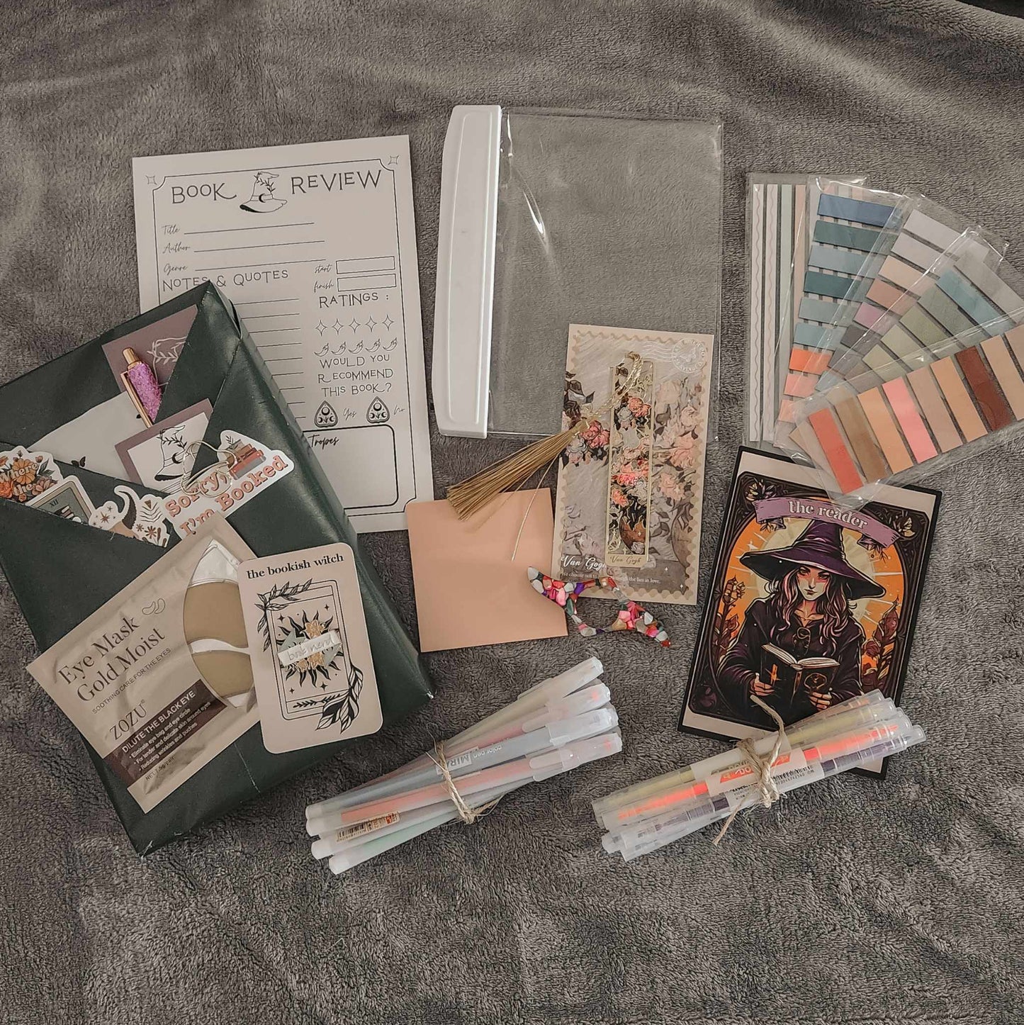Readers Delight Gift Box