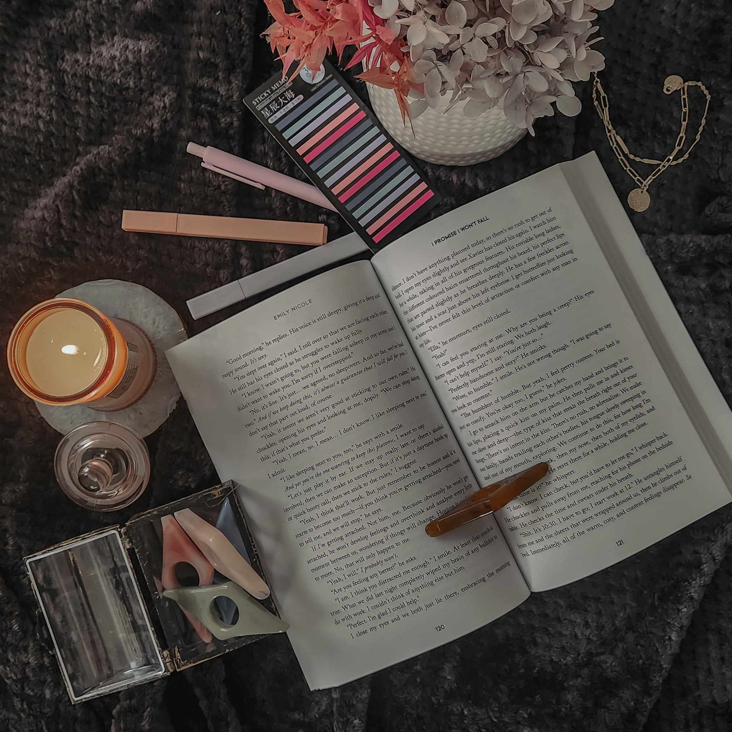 Page Holder